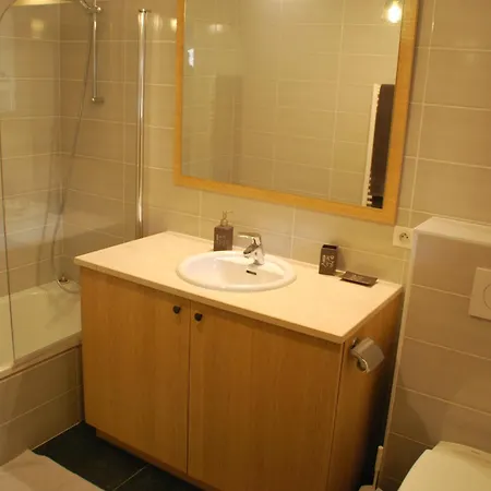 Chalet No 10, Le Reconfort, Acces Skis Aux Pieds A - Valmorel *