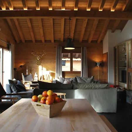 Chalet No 10, Le Reconfort, Acces Skis Aux Pieds A - Valmorel