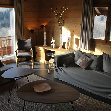 Chalet No 10, Le Reconfort, Acces Skis Aux Pieds A - Valmorel